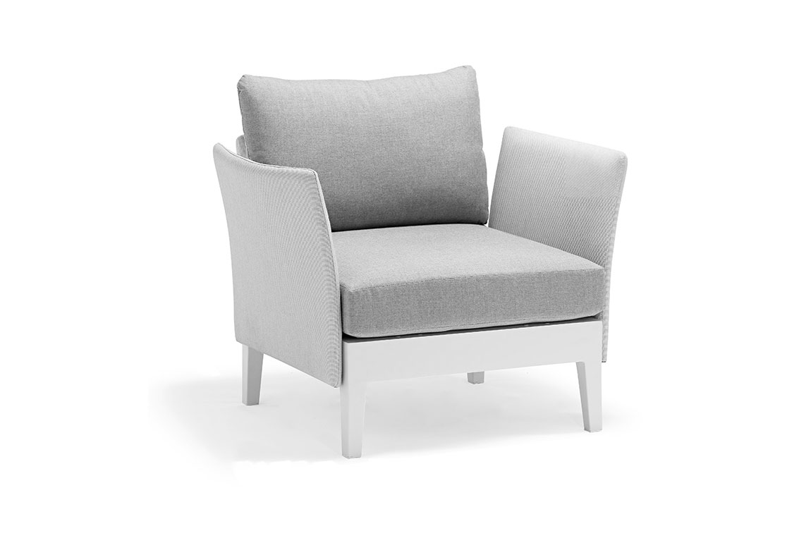 Wlecome armchair	