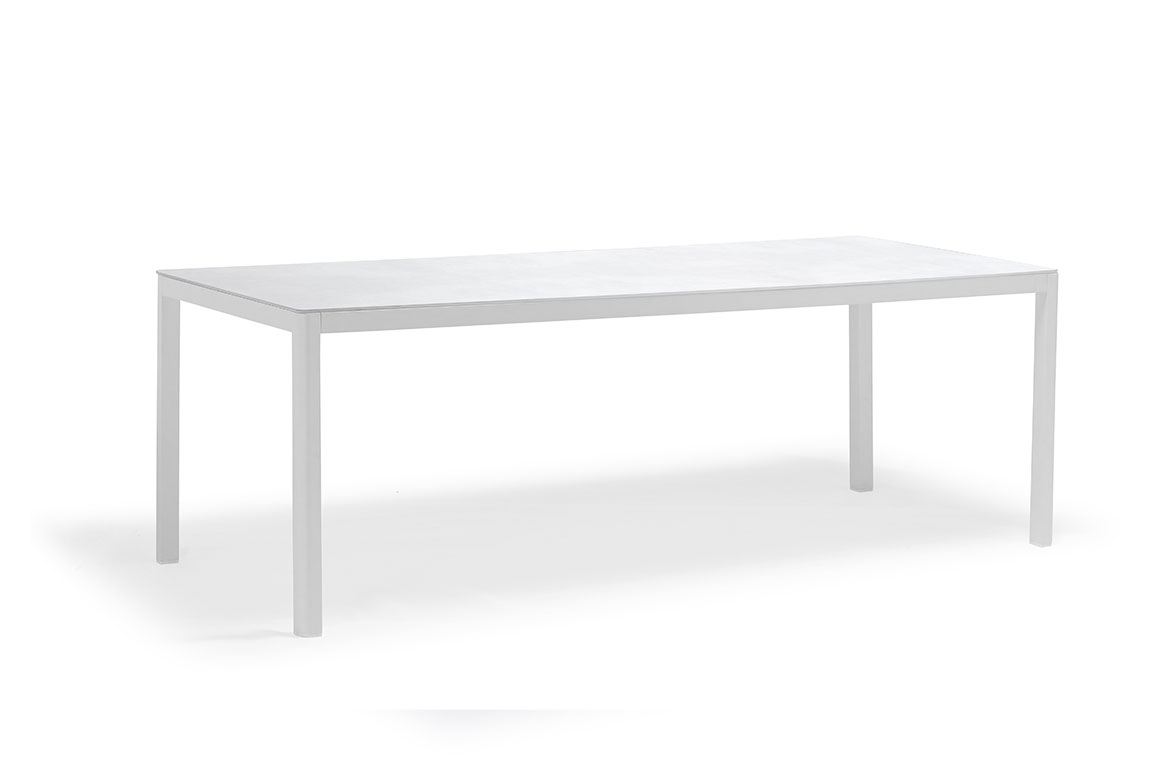 Ella dining table